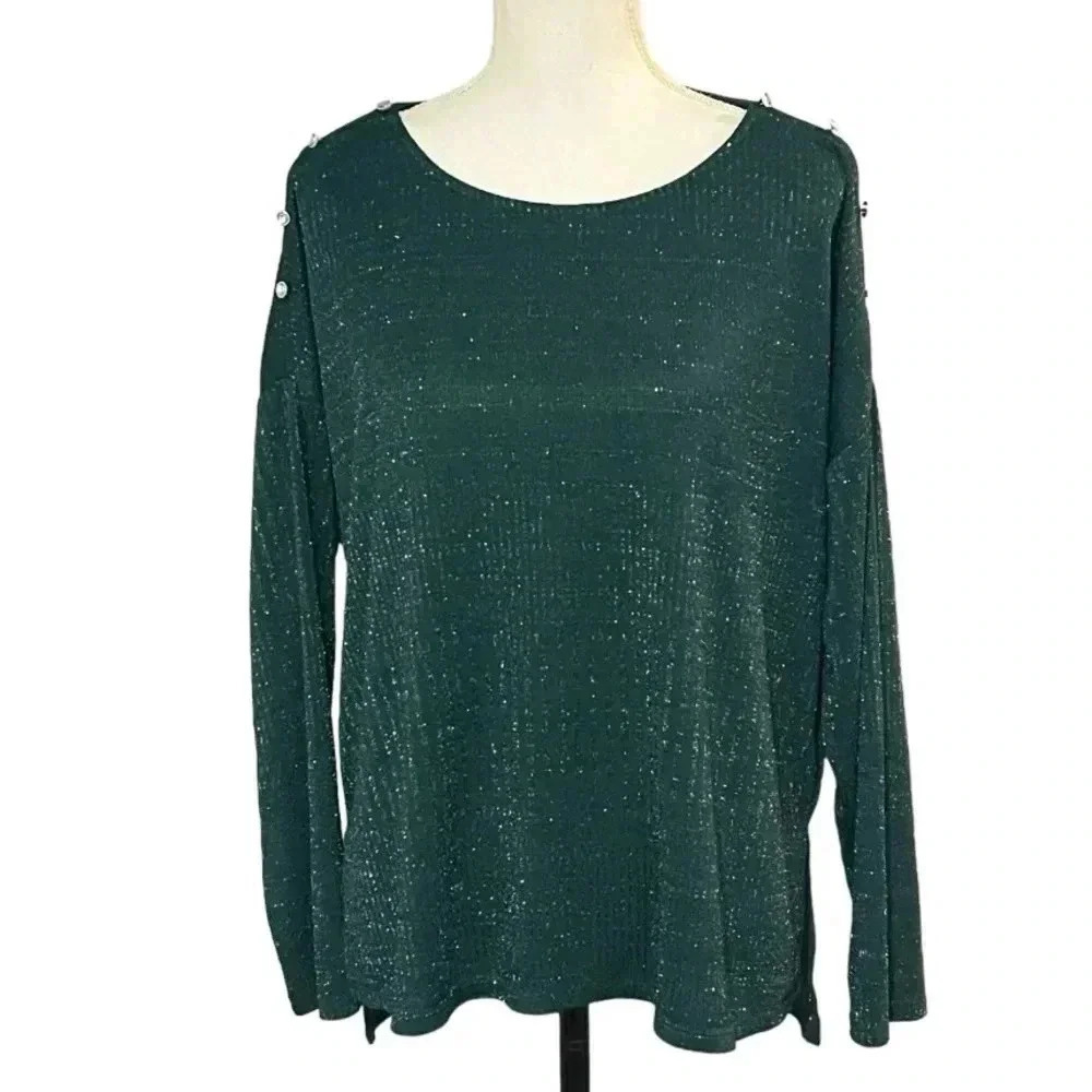 Cable & Gauge size L EUC lightweight green sweater with sparkle and buttons